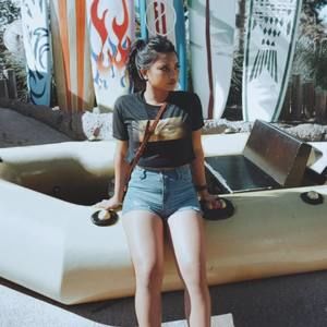 Meet your Posher, Anne